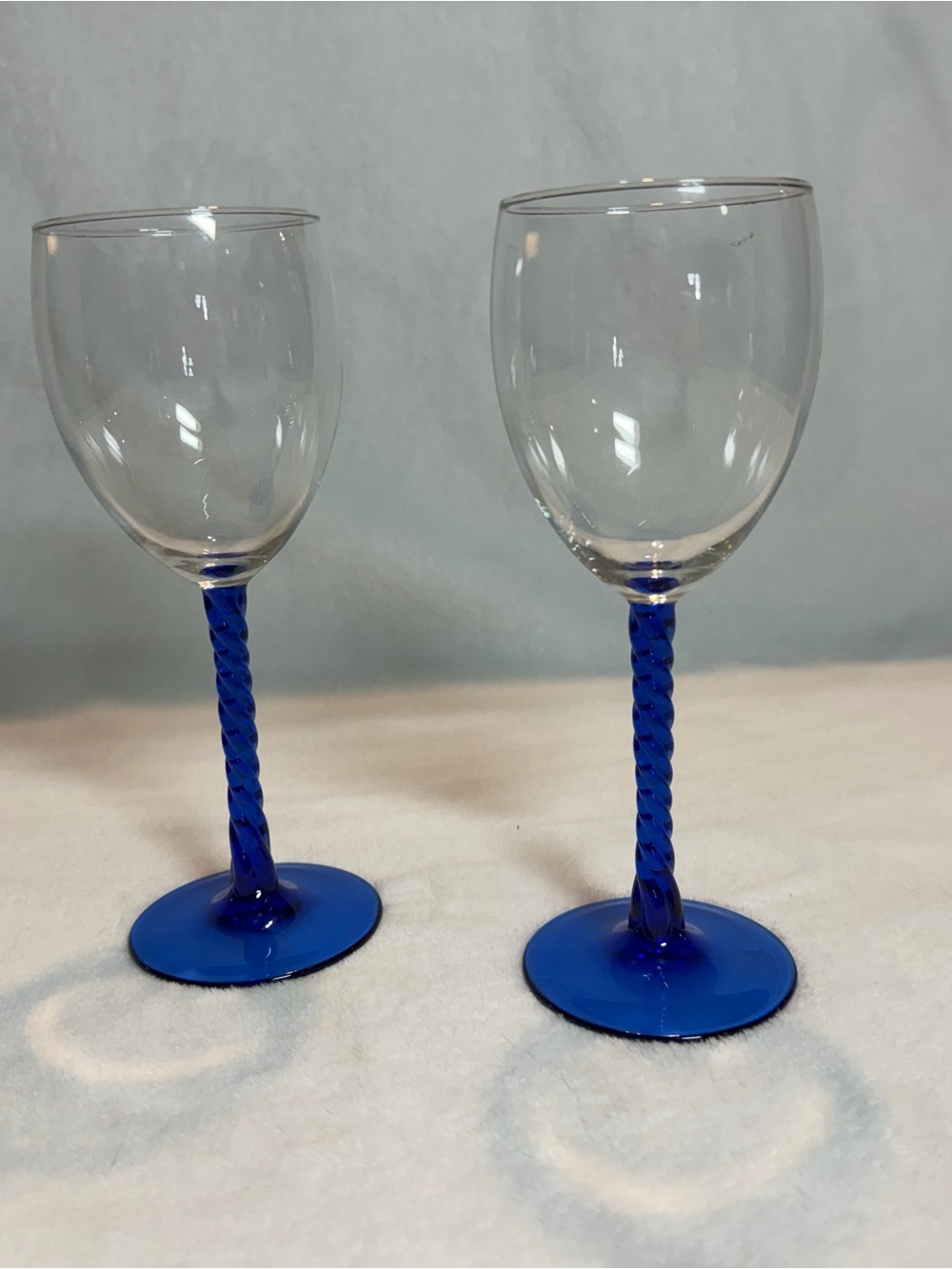 2 Vintage Cristal d’Arques Angelique Cobalt Blue Twisted Stem Wine Glasses